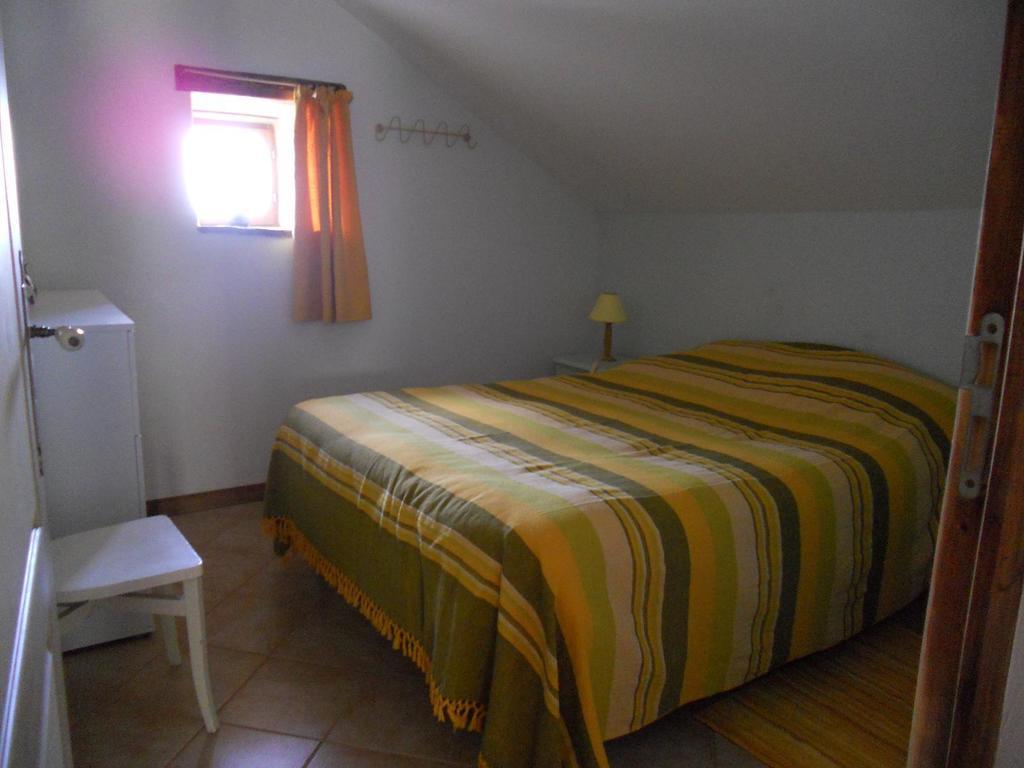 Gite Des Monts Saint-Izaire Zimmer foto